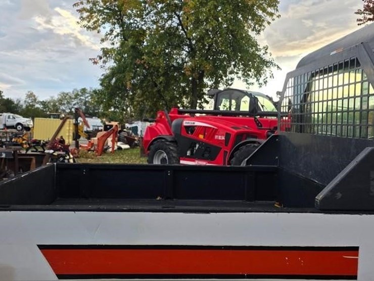 2003-bobcat-toolcat-5600-image-24