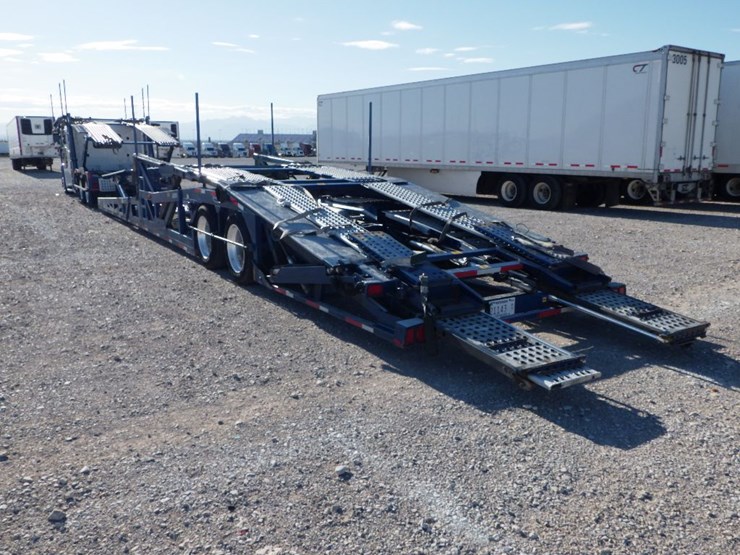2021-peterbilt-389-image-15