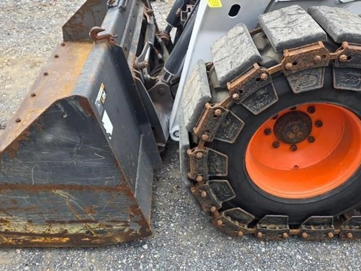 2012-bobcat-s650-image-29