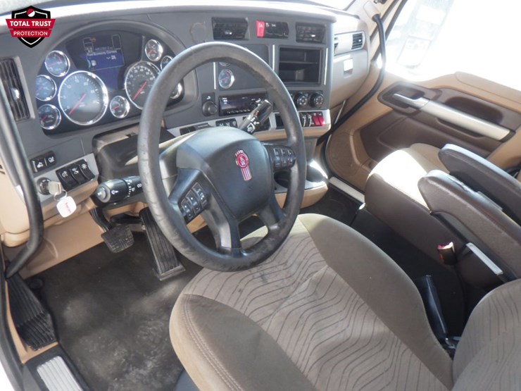2020-kenworth-t680-image-15