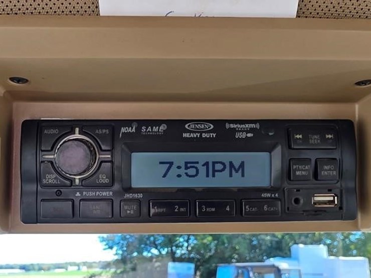 2000-john-deere-9400-image-85