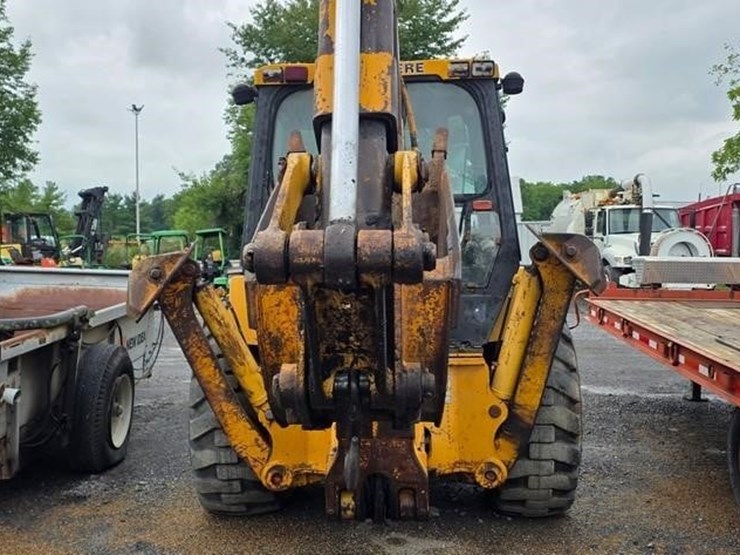 deere-710b-image-25
