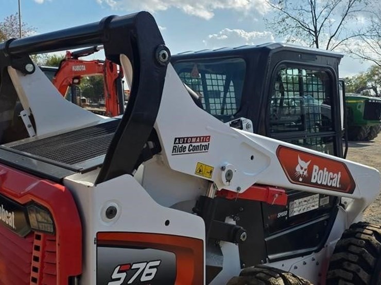 2020-bobcat-s76-image-18