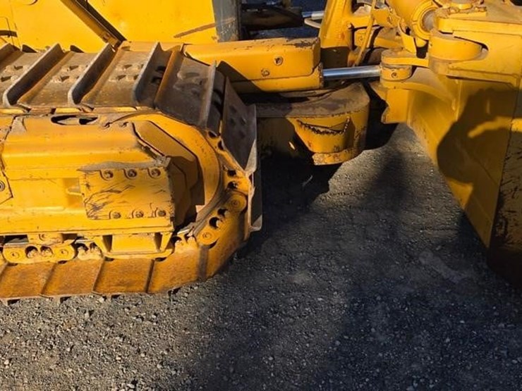 2009-caterpillar-d6k-xl-image-41