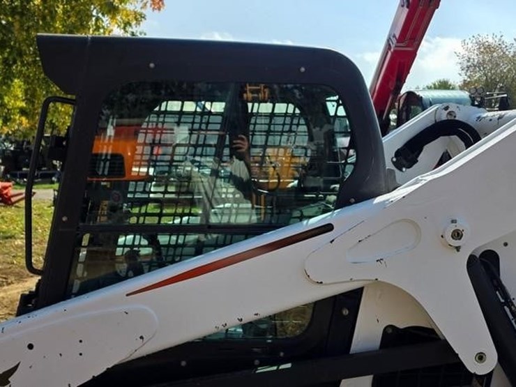 2016-bobcat-t650-image-29