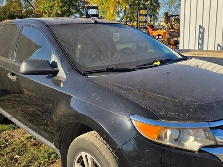 2011-ford-edge-se-image-7