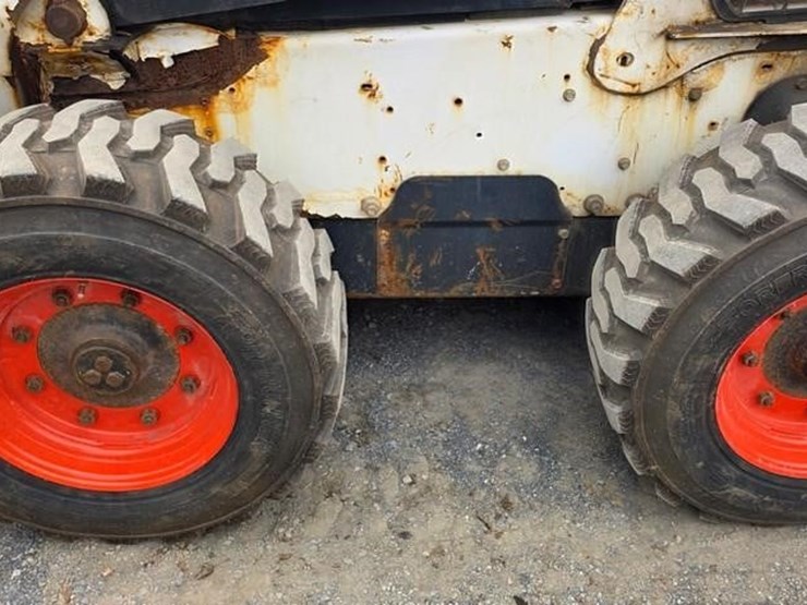 2014-bobcat-s770-image-26
