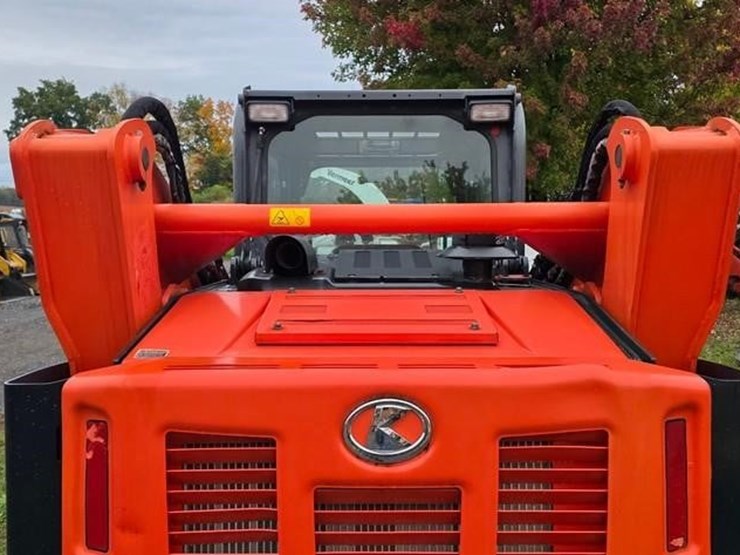 2017-kubota-svl95-2s-image-21