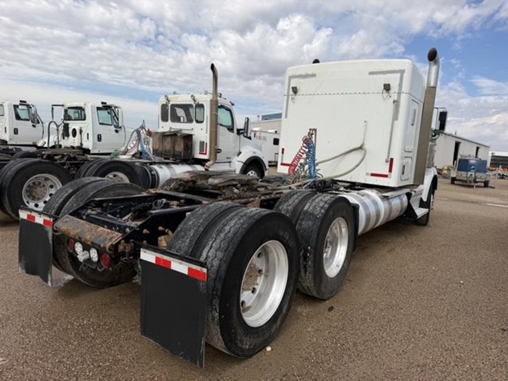 2018-kenworth-t800-image-5