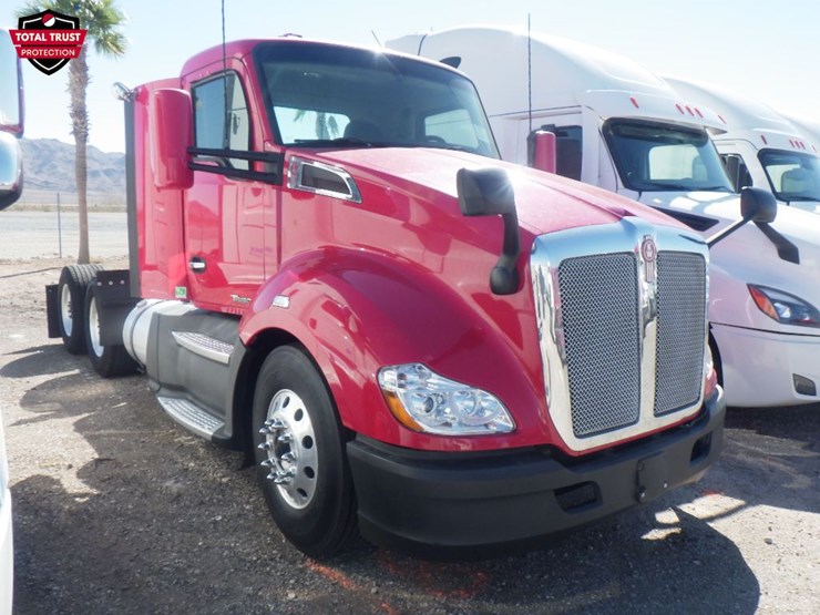 2021-kenworth-t680-image-3