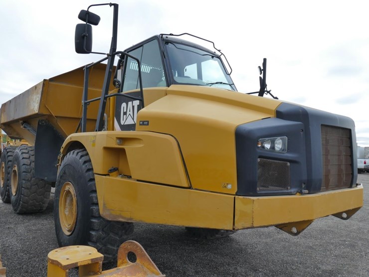 2013-caterpillar-740b-image-4