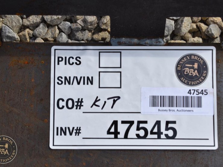 kit-containers-skid-steer-weld-on-attachment-plate-47545-image-2