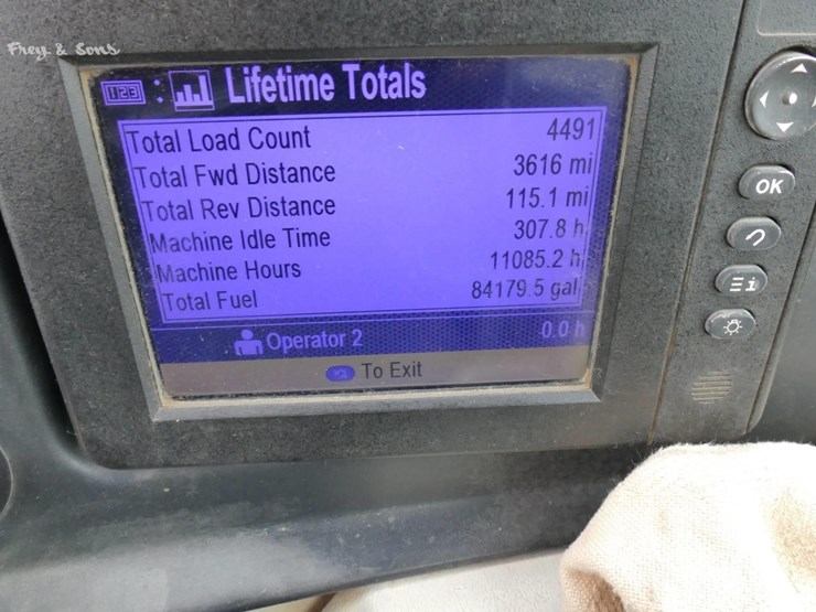 2013-caterpillar-740b-image-5