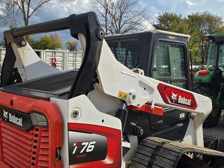 2021-bobcat-t76-image-19