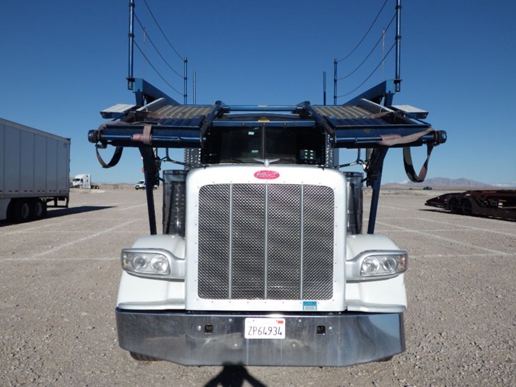 2021-peterbilt-389-image-4
