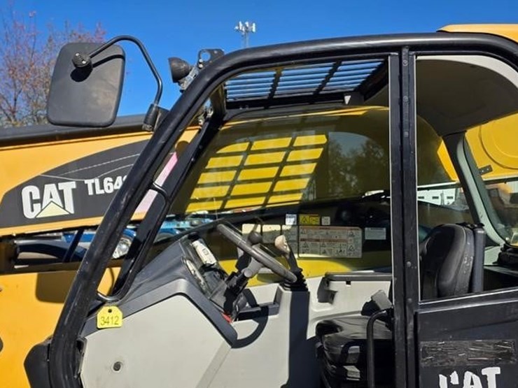 2018-caterpillar-tl642d-image-15