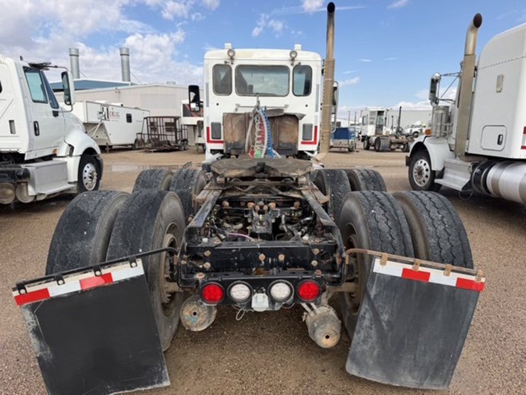 2019-kenworth-t880-image-7