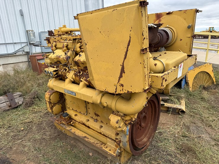 caterpillar-d379-image-2