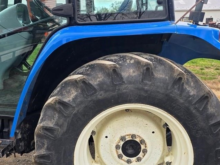 new-holland-t5040-image-27