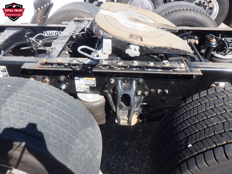 2021-kenworth-t680-image-14