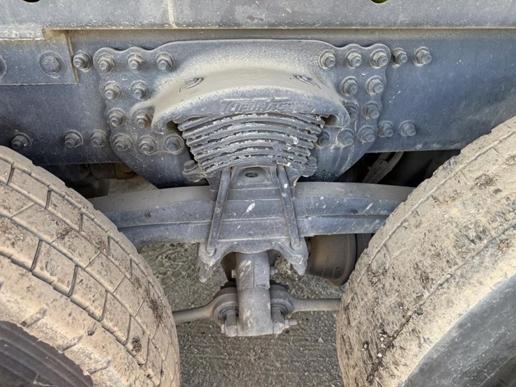 2019-freightliner-m2-dump-truck-image-38