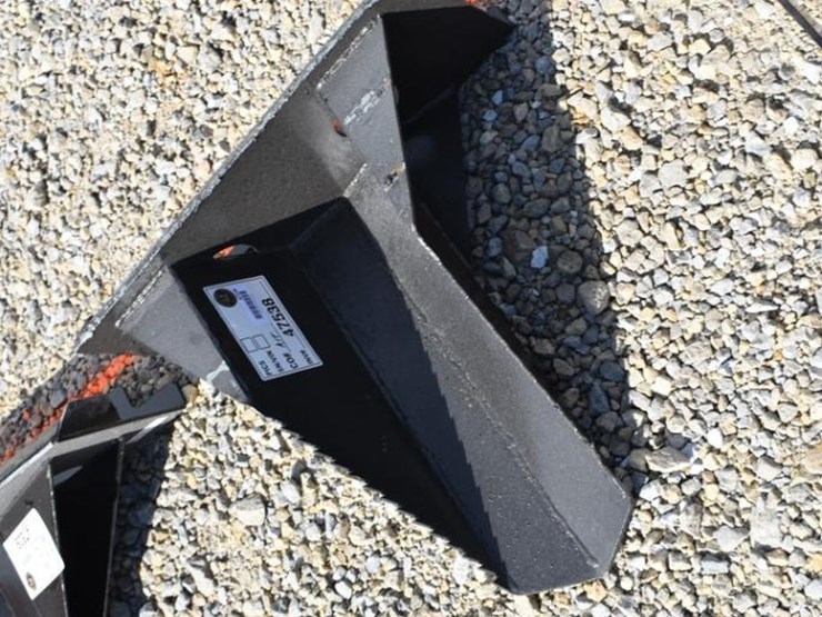 kit-containers-mini-skid-steer-tree-spade-attachment-47538-image-1