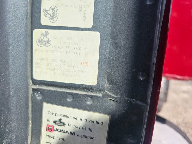 #15804-•-1998-mack-rd688s-dump-truck-image-129