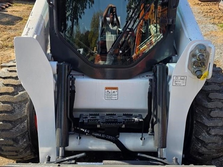 2016-bobcat-s650-image-36