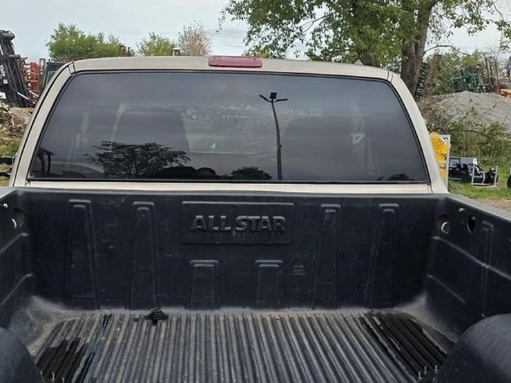 2002-chevrolet-s10-image-8