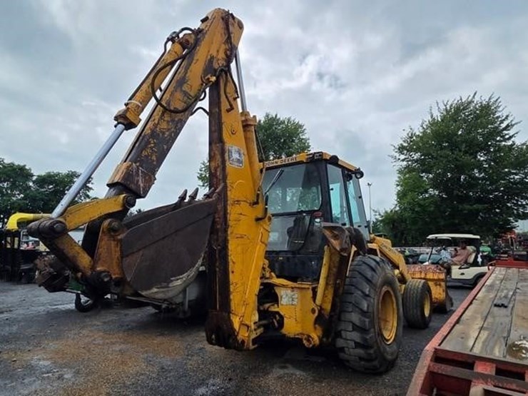 deere-710b-image-4