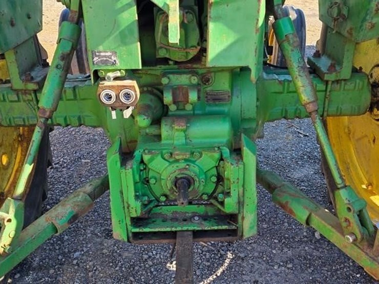 1972-john-deere-2520-image-18