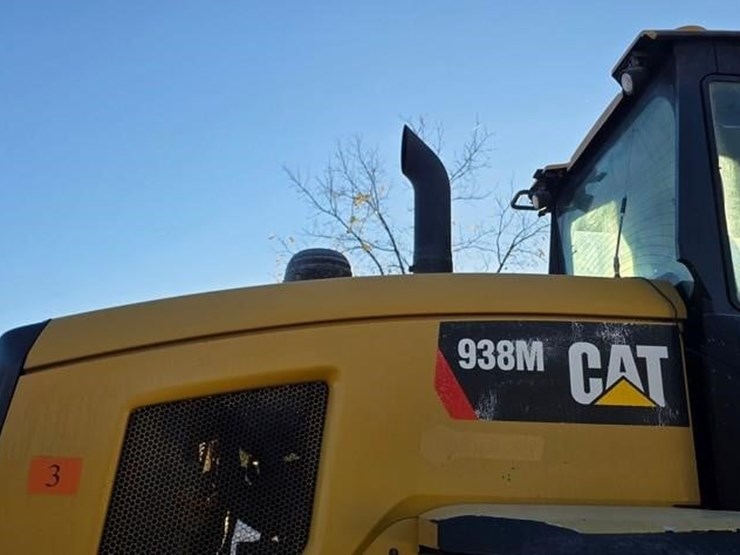 2015-caterpillar-938m-image-37