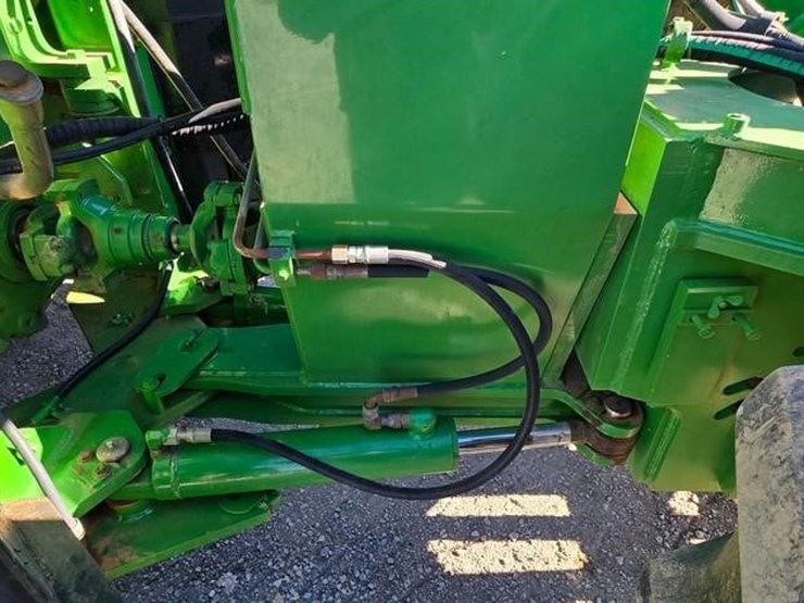 2000-john-deere-9400-image-17