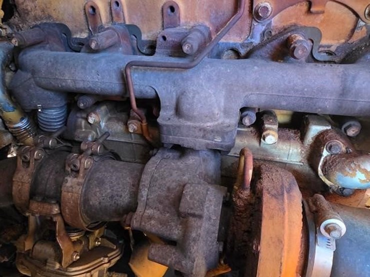 2015-caterpillar-938m-image-65
