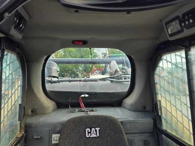 2019-caterpillar-299d2-xhp-image-50