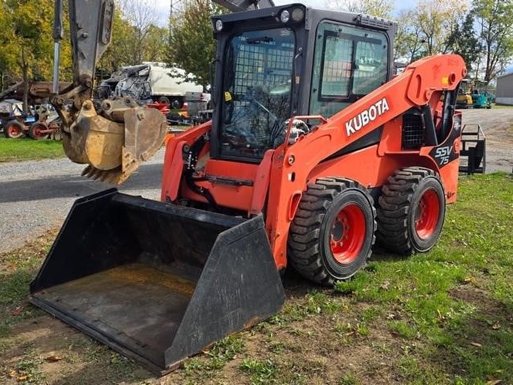2019-kubota-ssv75-image-2