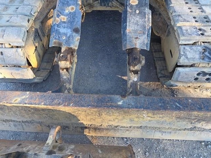 2015-deere-135g-image-43