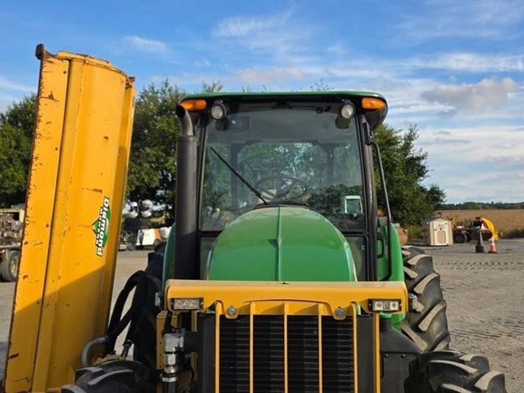 2019-john-deere-5100e-image-43