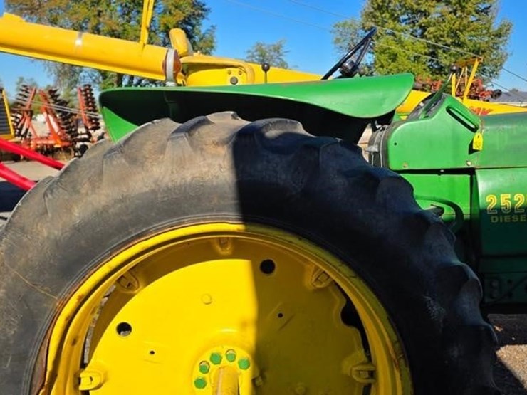1972-john-deere-2520-image-13