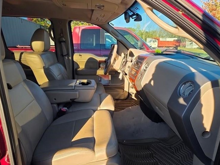 2005-ford-f150-xlt-image-40