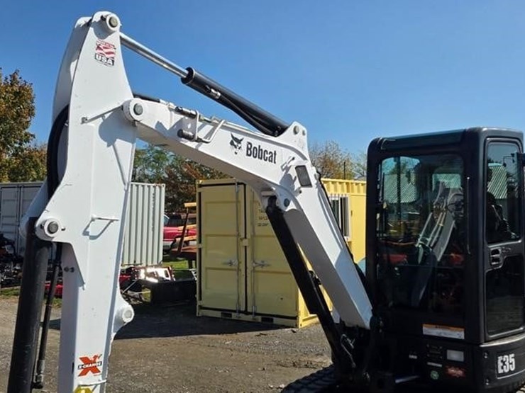 2016-bobcat-e35-image-7