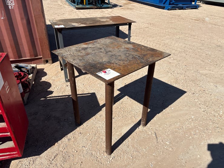(2)-metal-shop-tables-&-tool-rack-image-3