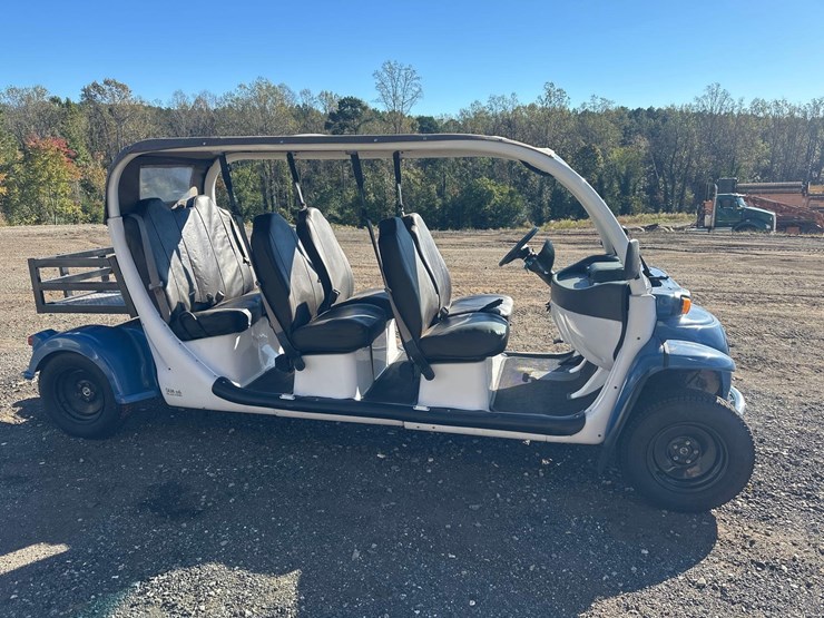 gem-e6-electric-6-passenger-low-speed-vehicle-image-7