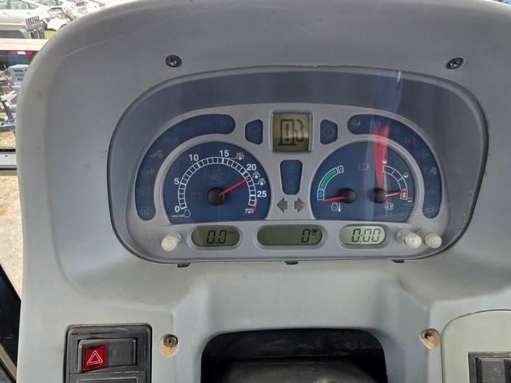 new-holland-t5040-image-68