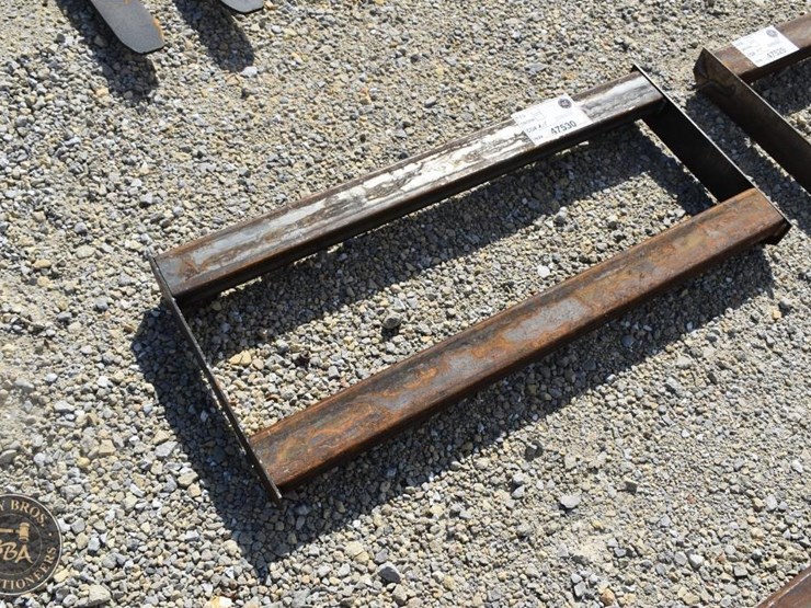 kit-containers-skid-steer-weld-on-plate-47530-image-1