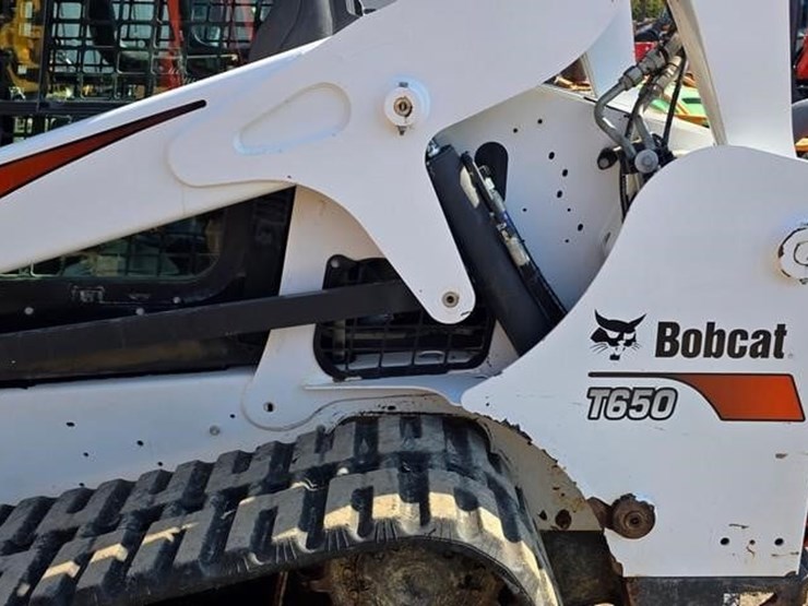 2019-bobcat-t650-image-25