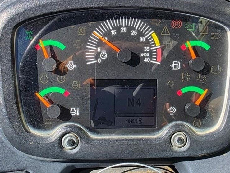 2018-caterpillar-tl642d-image-60