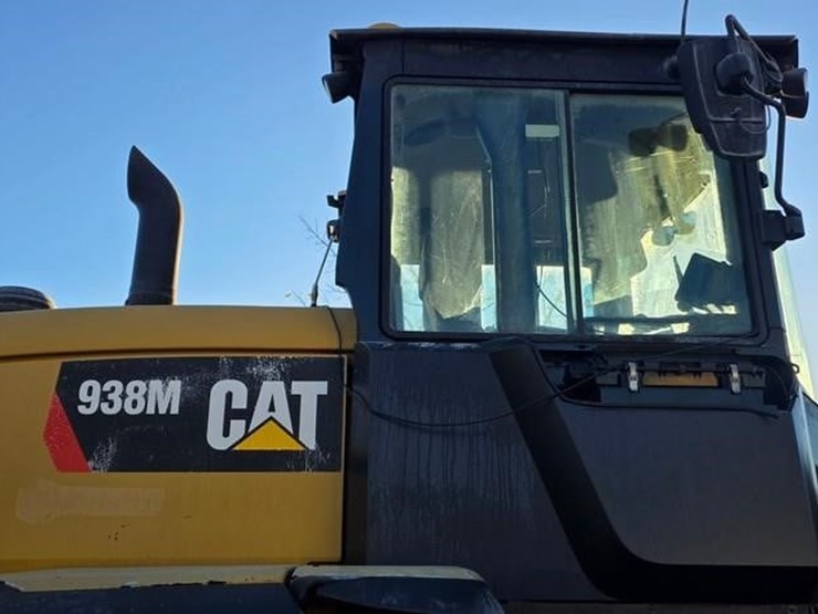 2015-caterpillar-938m-image-40