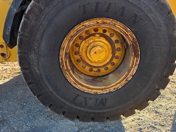 2015-caterpillar-938m-image-47