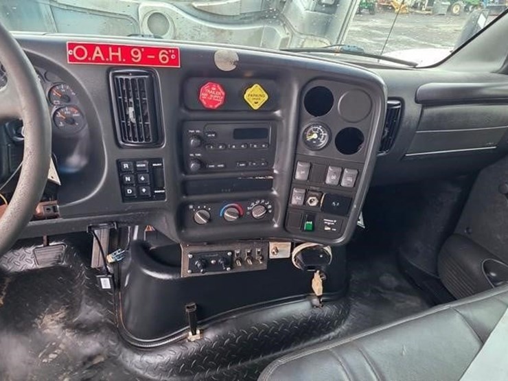 2007-gmc-topkick-c8500-image-60
